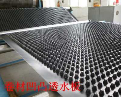 楚雄專業(yè)生產(chǎn)特殊型號復(fù)合排水板與組合排水板，優(yōu)質(zhì)建筑防水卷材生產(chǎn)廠家